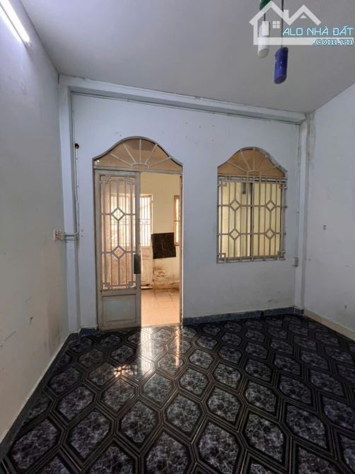 Nhà trệt lầu. Gò Vấp  43M2,  4 phòng ngủ,  Nhỉnh 5 Tỷ