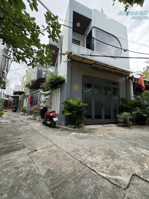 BÁN NHÀ 2 TẦNG 2 MẶT TIỀN CỰC THOÁNG KIỆT HÀ HUY TẬP, THANH KHÊ - GẦN BIỂN