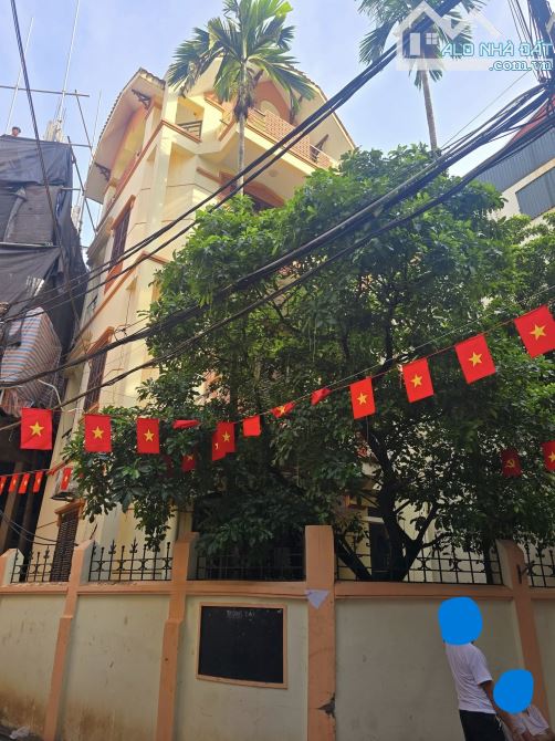 XUÂN THỦY 154M2, 4 TẦNG, MT 18M – BIỆT THỰ LÔ GÓC, Ô TÔ TRÁNH, NGÕ THÔNG – 39 TỶ