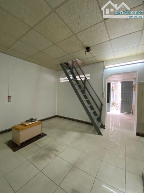 Chính chủ bán nhà DT:37m2 giá 3 tỷ 25 lầu,Sổ hồng  ,HBC,TĐ