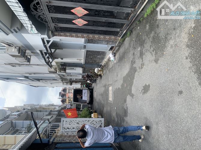 NHÀ XỊN SÒ 4 TẦNG-HXH-CẠNH AEON CAO LỖ-DT:4X15-NHỈNH 8 TỶ