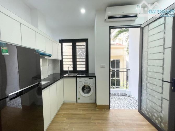 Bán nhà phố giải phóng 56m2 4 tầng thang máy – 7 phòng khép kín -  giá 9.15 tỷ