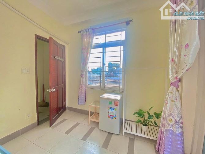 Nhà Cho Thuê Nguyên Căn Hẻm Hoàng Hoa Thám Phú Nhuận