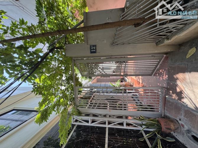 BÁN NHÀ THANH NHÀN- 46M- 3PN- THOÁNG SÁNG- GẦN Ô TÔ- 7,45 TỶ
