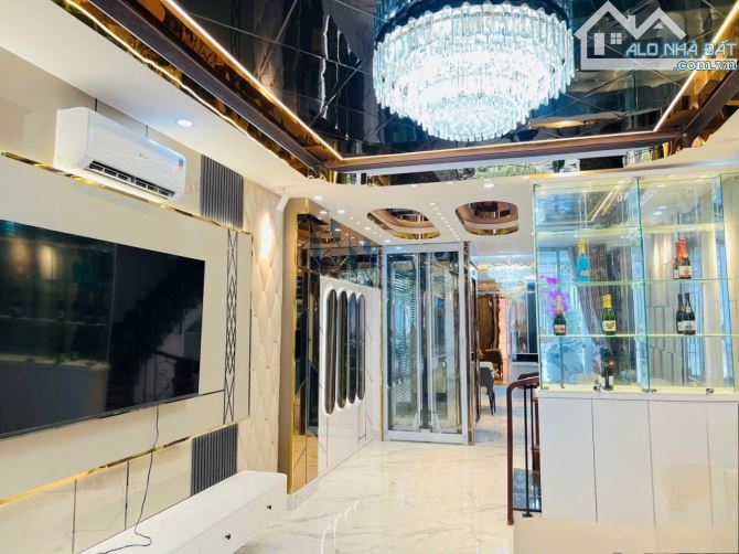 Bán Nhà Đẹp, Thang Máy, Hẻm Xe Hơi Huỳnh Thị Đồng, 80m2, 4 Tầng, Chỉ 9Tỷ 8, TT Nhà Bè