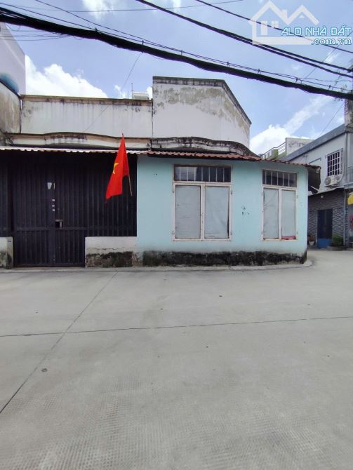 BÁN NHÀ MẶT TIỀN SONG HÀNH Q12 - 137M2 ( 10.6M X 13M) - 6.96 TỶ.