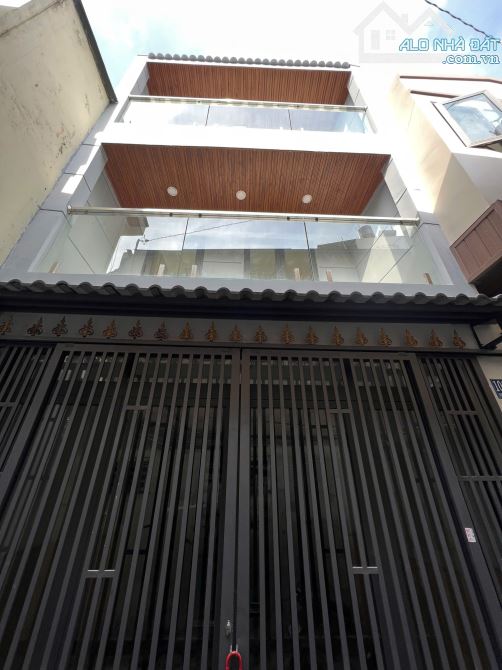 Bán nhà hẻm 1/ Dương Bá Trạc, p2. Quận 8, (4.5x11m) 3 tầng chỉ 5.5 tỷ