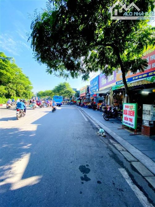 MẶT PHỐ ĐƯỜNG BƯỞI BA ĐÌNH LÔ GÓC VỈA HÈ TO 6 TẦNG FULL KÍNH CỰC ĐẸP 40m MT 7m 18 Tỷ