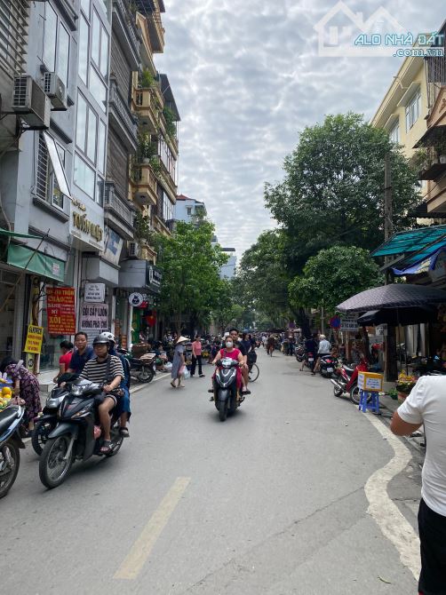 Bán đất tặng nhà Mặt phố Đoàn Thị Điểm VIP trung tâm Đống Đa,vỉa hè rộng, Kinh doanh đỉnh