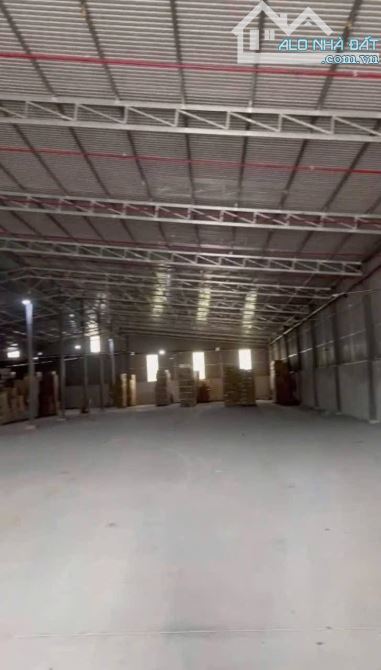 🆘 Cho thuê xưởng  sản xuất , kho lưu hàng gần 2600m2  tại thị trấn định quán   - đồng nai