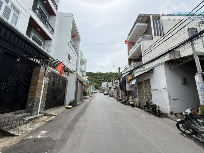Bán Nhà đường Trần Xuân Độ, P.Thắng Nhì, TP Vũng Tàu - Giá bán: 6,5tỷ; DT: 71m2