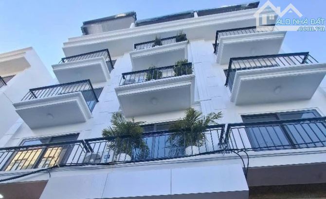 CHỈ 5,95TỶ/CĂN__Ô TÔ VÀO NHÀ__ 5TẦNG___42M2__XUÂN ĐỖ LONG BIÊN