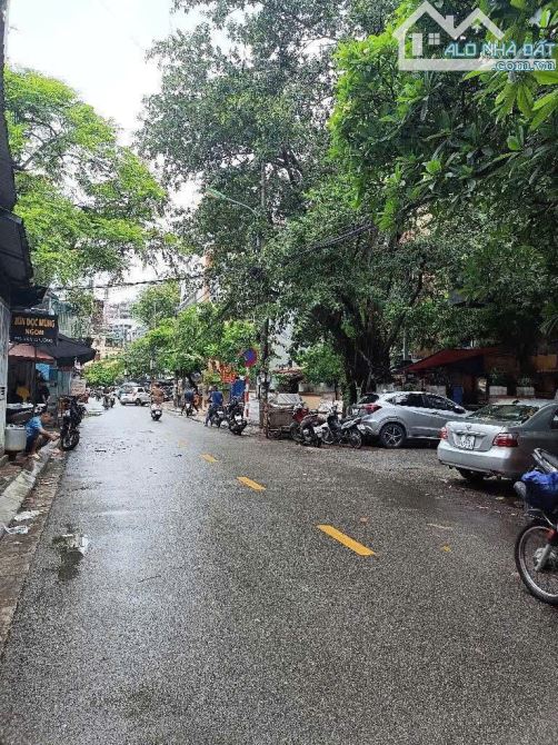 HÀNG HIẾM ĐỐNG ĐA – VỈA HÈ – KINH DOANH – Ô TÔ TRÁNH – 25M² – 7.1 TỶ