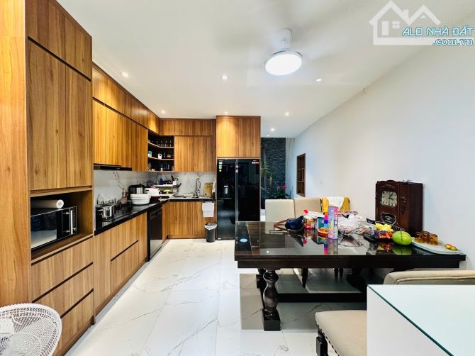 NHÀ ĐẸP PHỐ THÁI HÀ ĐỐNG ĐA DT 68M2 GIÁ 18,3 TỶ THƯƠNG LƯỢNG