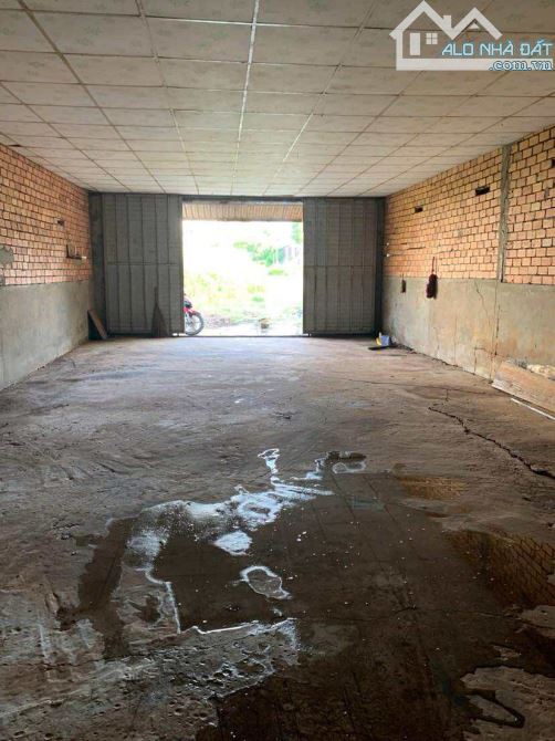 Cho thuê Kho 102 m2 khu Thiên Lộc 3  triệu