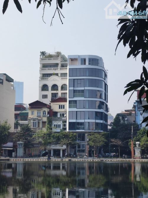 Bán nhà Mặt Hồ Trúc Bạch, DT 75m x mặt tiền 15m, dòng tiền 75 triệu, 105 tỷ đồng
