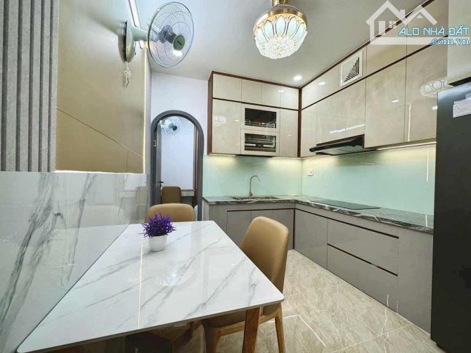 BÁN NHÀ hẻm Xe Hơi HOÀNG BẬT ĐẠT, P.15 TÂN BÌNH – FULL NỘI THẤT – CHỈ 5.2 TỶ