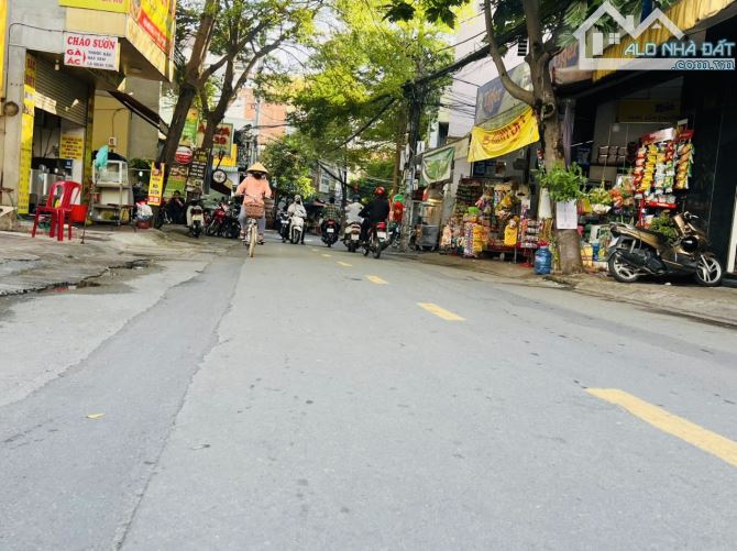 Bán nhà 3 tầng đẹp – hẻm xe hơi – Phước Long B - Thủ Đức – 7 tỷ.