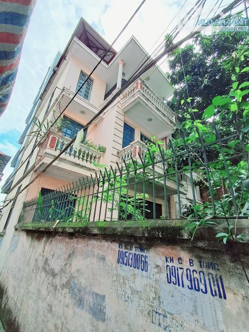 2 Bước ra Hồ Tây– Nhà Đẹp 96m²– 4 Tầng– Mặt Tiền 6.4m– Nội Thất Xịn– Lô Góc Hiếm- 32 tỷ