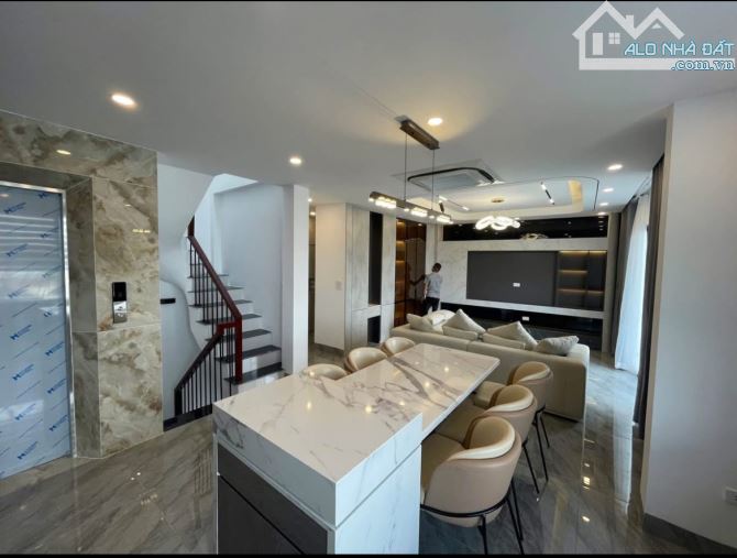 NAM TỪ LIÊM - 50m2 nhà 5 tầng 7 ngủ chỉ nhỉnh 7 tỷ