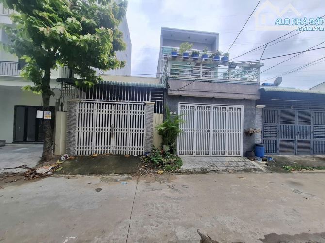 Bán đất tặng nhà cấp 4 kdc Phúc Đạt gần làng đại học quốc gia Tphcm