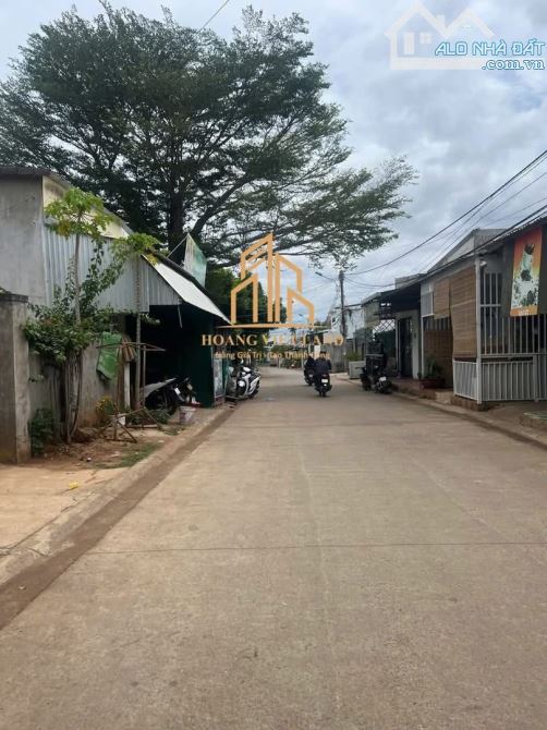 BÁN ĐẤT MẶT TIỀN ĐƯỜNG TRẦN CỪ. DT: 6x25M. GIÁ: 5,2 TỶ