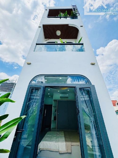 Nhà 4 tầng đẹp, 1/ ngắn, đường số 18, ngay Thống Nhất, tặng full NT cao cấp, chỉ 4,95 tỷ