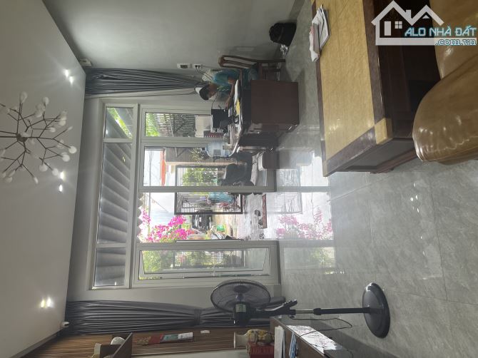 🏤BÁN NHÀ 3 TẦNG ĐÚC KIÊN CỐ-HÒA MINH, LIÊN CHIỂU , ĐÀ NĂNG.  • Diện tích đất: 90m² – D