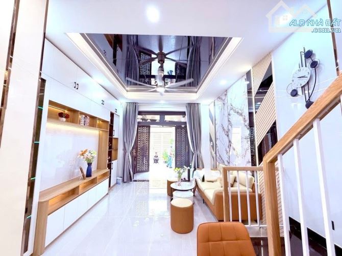 CẦN BÁN GẤP! NHÀ PHỐ MỚI NHIÊU TỨ PN - 4 TẦNG - 4 PHÒNG NGỦ - GIÁ 6.6 TỶ!
