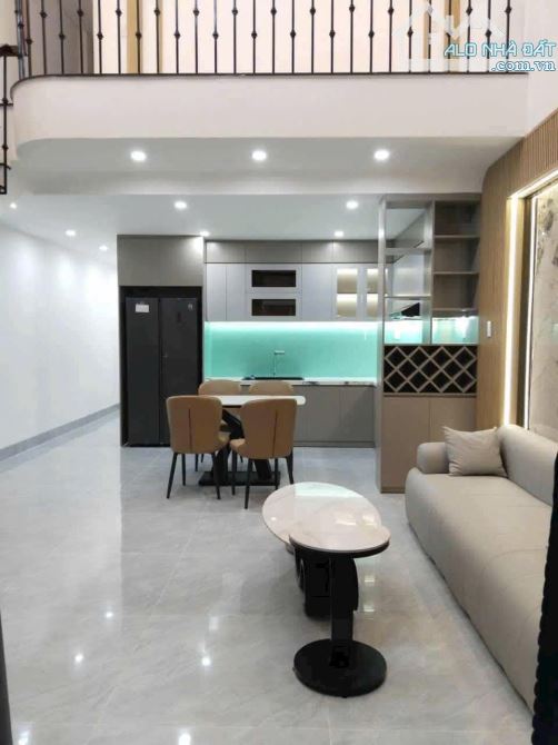 NHÀ 2 TẦNG - GẦN Ô TÔ – Tôn Đản - Nhỉnh 3 tỷ.