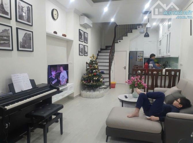 Bán nhà Khương Trung, Thanh Xuân, 38m, 4 tầng, giá trên 13 tỷ