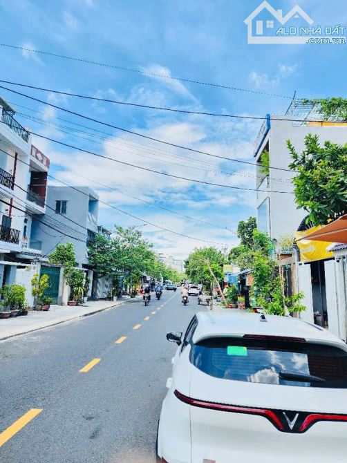BÁN LÔ ĐẤT BIỂN MỸ KHÊ DT GẦN 300M2 MẶT TIỀN LÊ HỮU TRÁC, SƠN TRÀ. GIÁ 39 TỶ. GỌI HƯƠNG