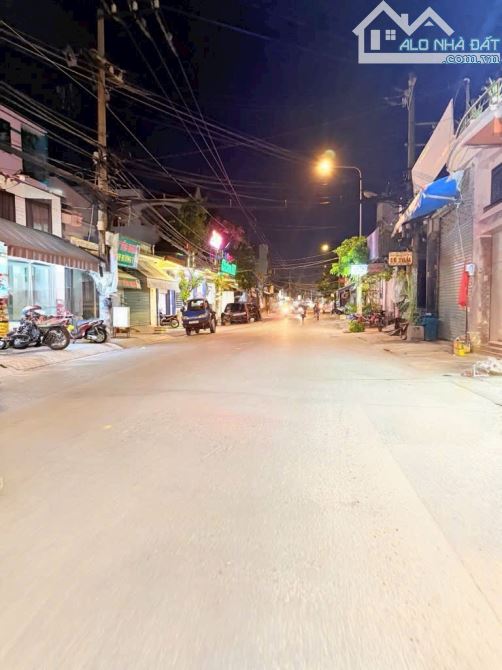 Nhà mặt tiền KD Bình Tân-Đường 15M-Giáp Tân Phú-Trương Phước Phan-P.BTĐ-125m2-5x25-4tầng