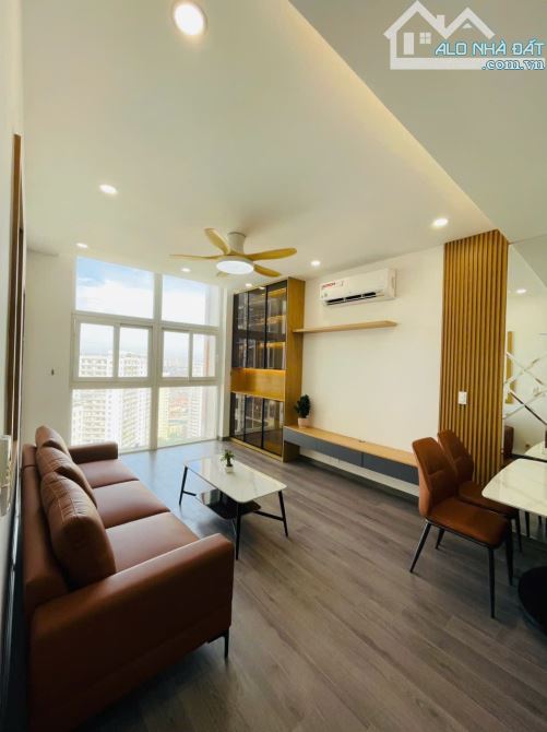 Cần bán căn hộ 94m2, 3 ngủ chung cư Usilk, full đồ đẹp, sổ đỏ chính chủ, hơn 5 tỷ