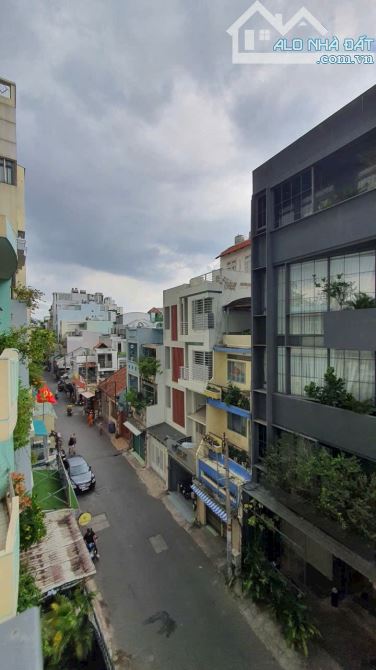 Quận 2,bình trưng tây,nhà 5 tầng giá chỉ 6,5 tỷ