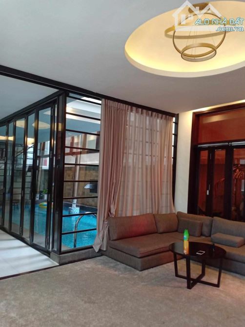 Biệt thự hồ bơi An Phú – DT 234m² (8.7x27), 1 trệt 2 lầu