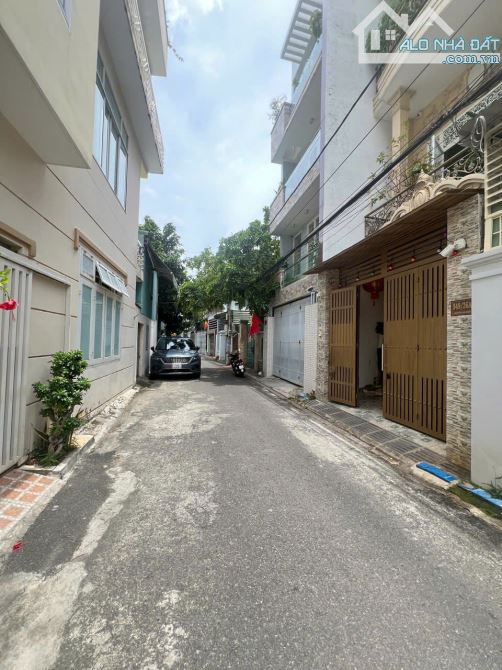 BÁN NHÀ 1 TRỆT 1 LẦU KHU DÂN TRÍ CAO HẺM THÔNG 2 Ô TÔ TRÁNH NHAU 72m2 GIÁ 6t9