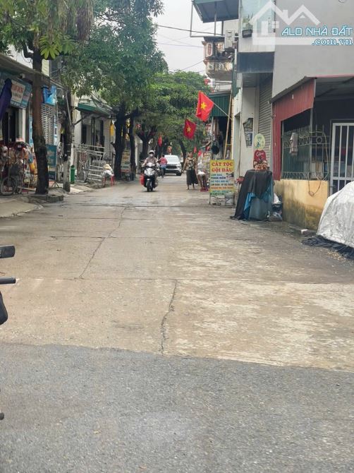 Lô đất 88m², vị trí đẹp, sổ đỏ chính chủ, ô tô đỗ cổng – Đại Áng, Thanh Trì, 5.3 tỷ