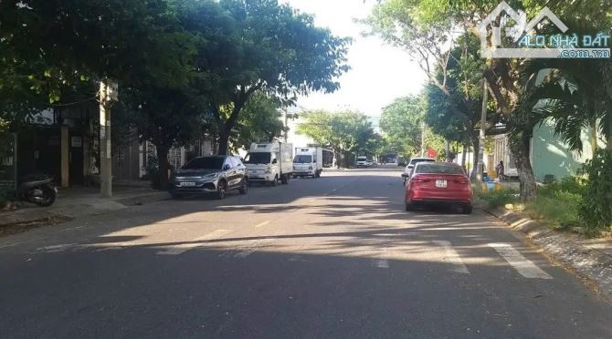 📌📌📌LÀM VIỆC TRỰC TIẾP GIÁ TỐT !!! bán lô góc 2 mt Lý Nhật Quang & Nại hiên đông