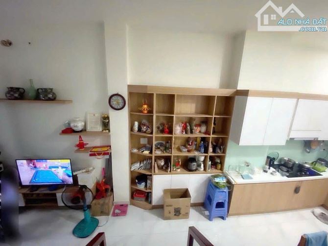 Nhà Cho Thuê Nguyên Căn Hẻm Xe Hơi Ung Văn Khiêm