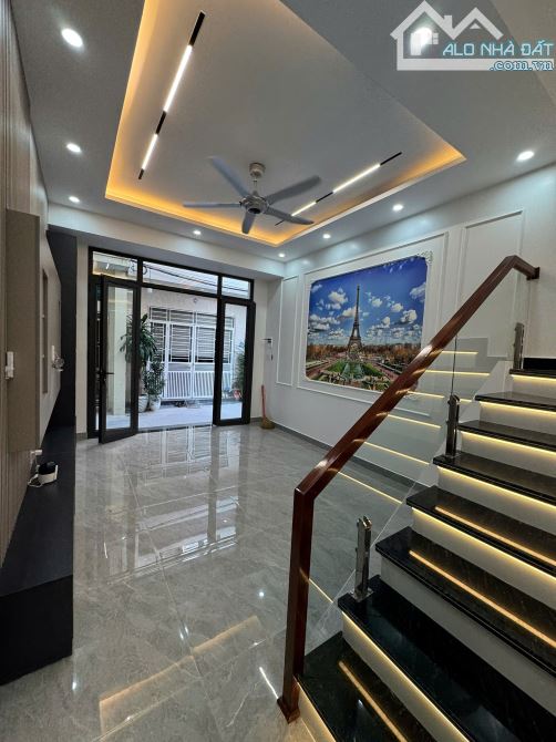 Bán nhà xây mới tại Trung Hành, Đằng Lâm, Hải An. 43m²dn, 3 tầng, chỉ 2,79 tỷ.