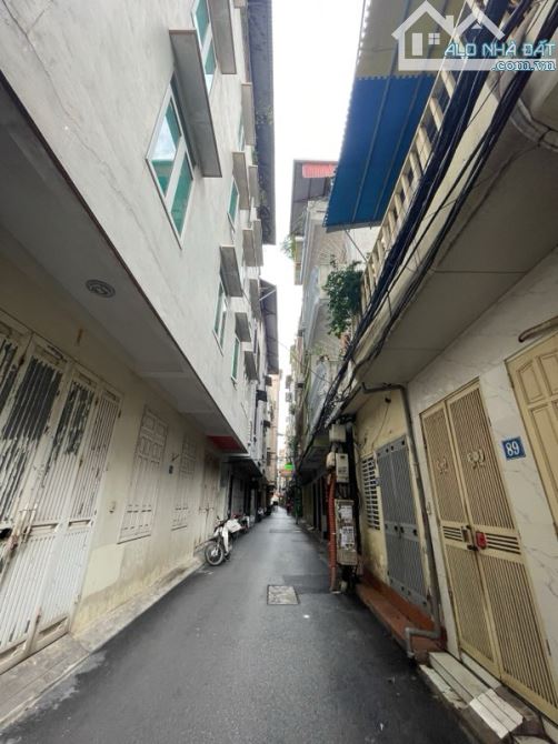 NHỈNH 9 TỶ, 34m2 PHÂN LÔ, Ô TÔ NHỎ QUA NHÀ - XUÂN THUỶ