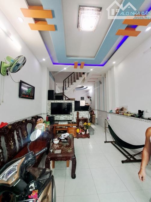 (13)Bán Nhà Giáp Tên Lửa, Đường Lê Đình Cẩn, 67m2, 3 tầng chỉ nhỉnh 5 tỷ