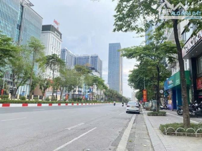 BÁN NHÀ MẶT PHỐ VĂN CAO, BA ĐÌNH - 100M x 6T - VỈA HÈ Ô TÔ TRÁNH - KINH DOANH - GIÁ 65 TỶ