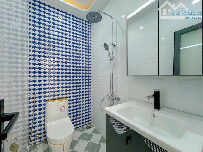 Siêu phẩm hẻm 1056 Huỳnh Tấn Phát, Q7, DT 14,5 x8m, 3 lầu. Giá 7,8 tỷ - 10