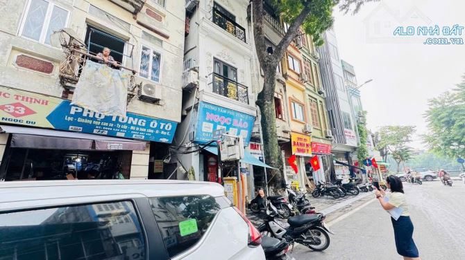 1.	Bán nhà phố Đỗ Ngọc Du 43.7m² x 5 tầng, thang máy, giá 12.9 tỷ - 10