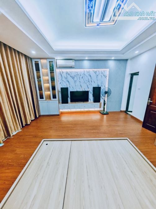 DOÃN KẾ THIỆN - HỒ TÙNG MẬU - 41M - Ô TÔ - LÔ GÓC 3 THOÁNG - 5.2M MT - 6 TẦNG - NGÕ THÔNG - 10