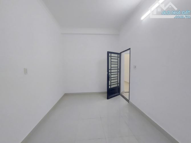 BÁN NHÀ ĐƯỜNG XE HƠI 6M – 70M² (5,7m x 12,3m), 2 TẦNG – KHU PHÂN LÔ ĐƯỜNG CẦU XÂY, QUẬN 9 - 11