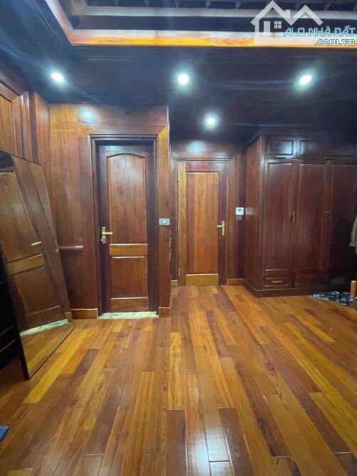 BÁN TÒA NHÀ MẶT PHỐ GIÁP NHẤT 8 TẦNG THANG MÁY- 71M2- MẶT TIỀN 4.5M- 51 TỶ 500 - 11
