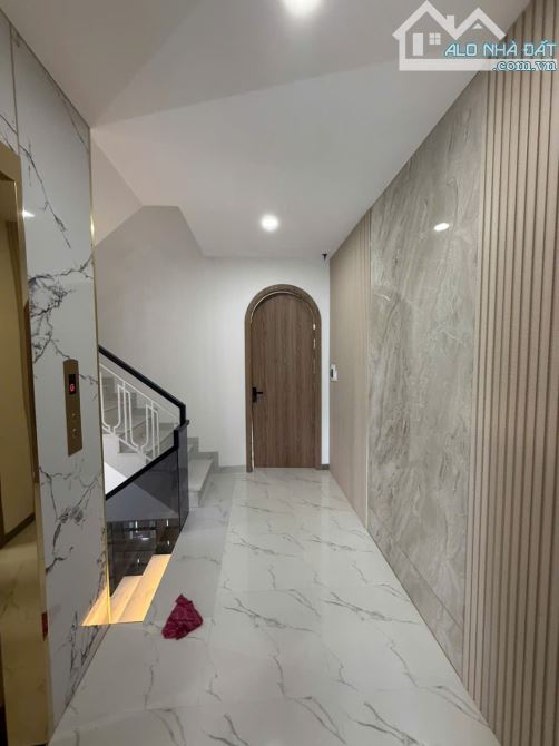 Bán nhà mới như hình, 390/ Hà Huy Giáp, Q12, giáp Gò Vấp. 4*20m, 5tấm, có TM, HXH 10m, 8.7 - 11